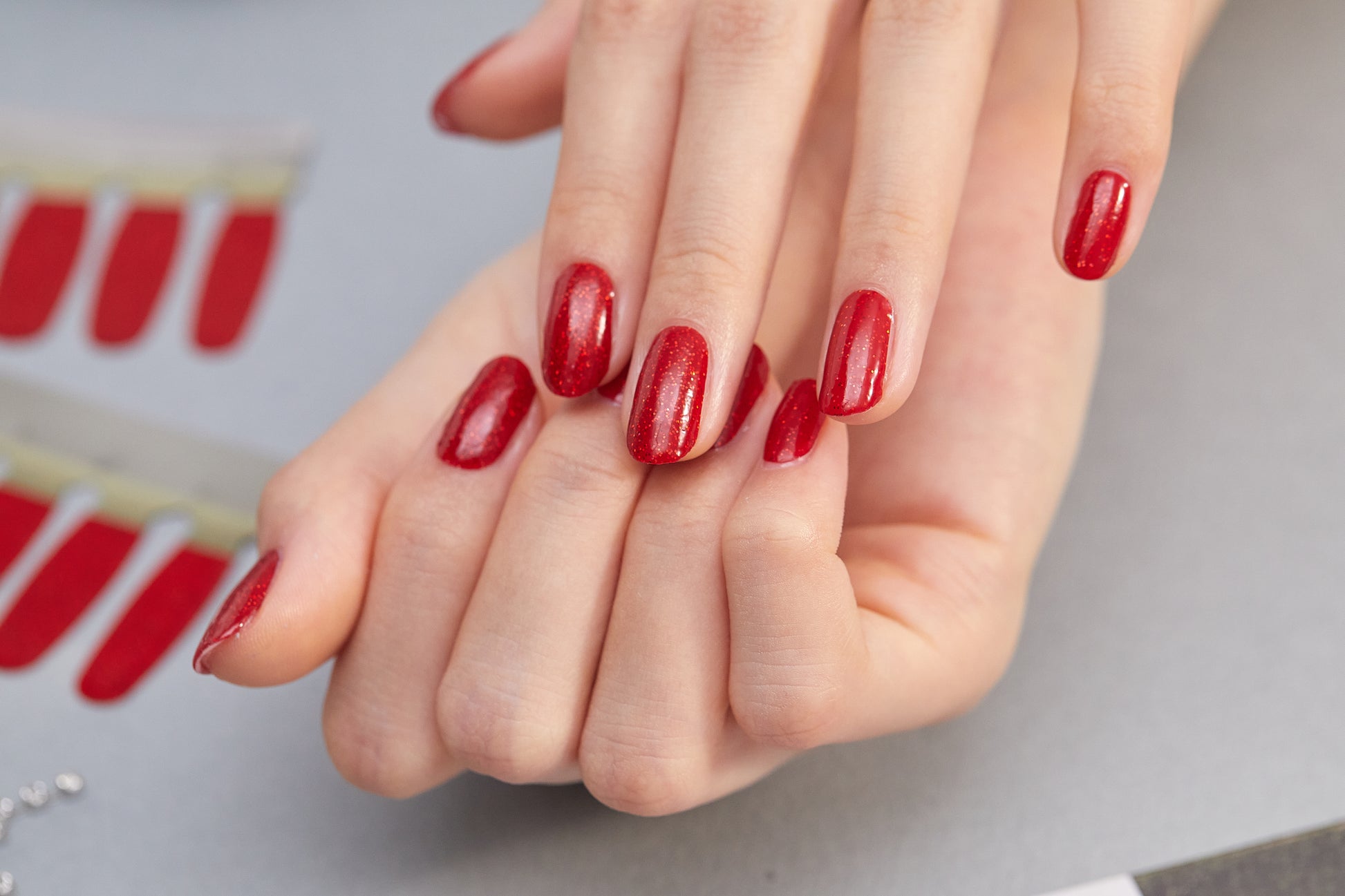 Glitter #01 — Ruby Glow