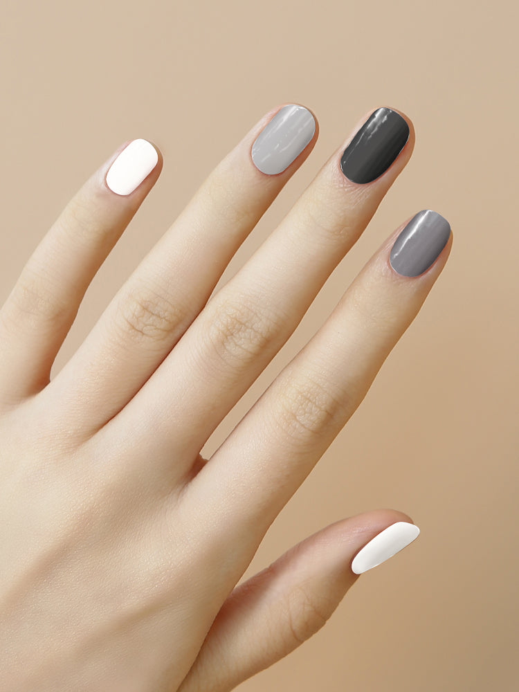 Mixed #05 — Monotone Mix