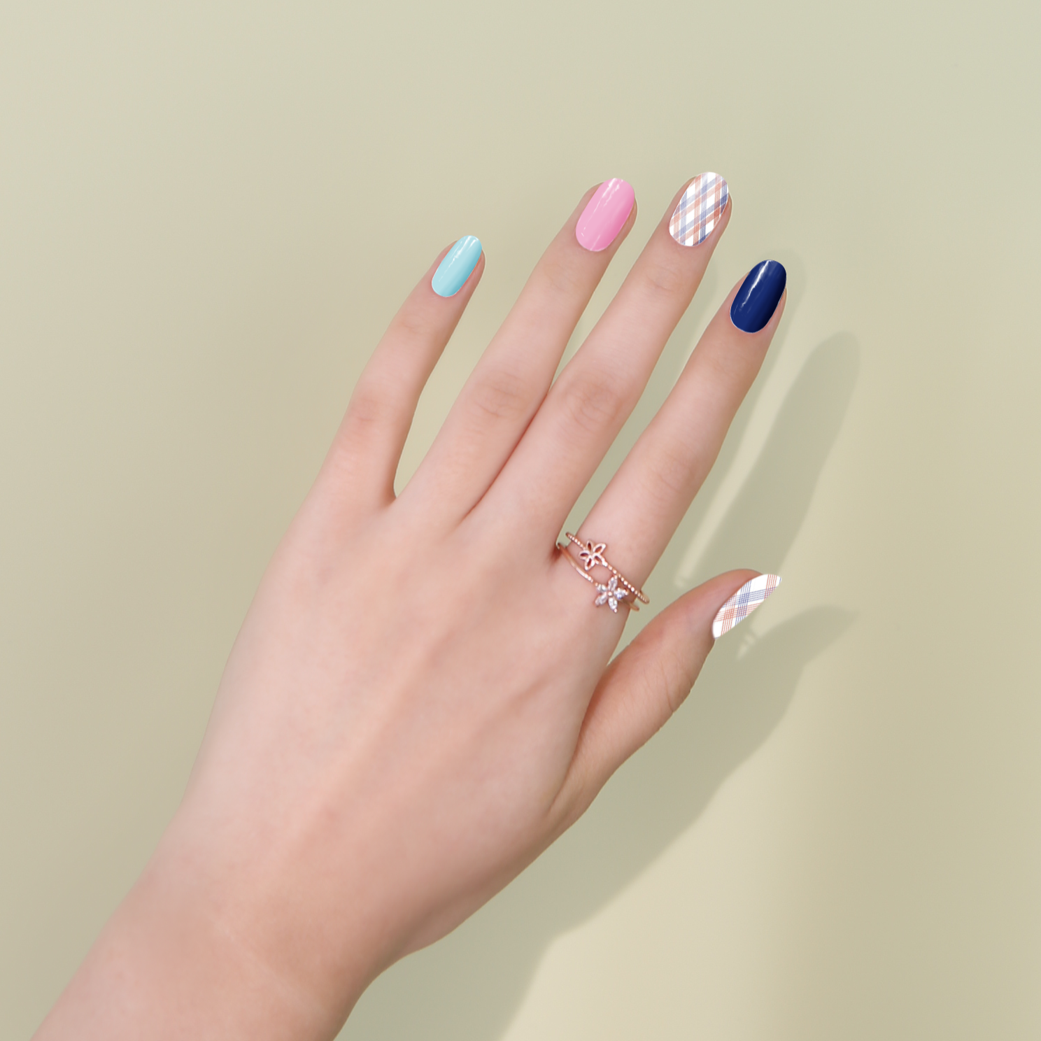 Pattern #07 — Pastel Picnic